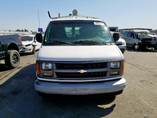 1GCFG25W0Y1208450 - 2000 CHEVROLET EXPRESS G2 WHITE photo 9