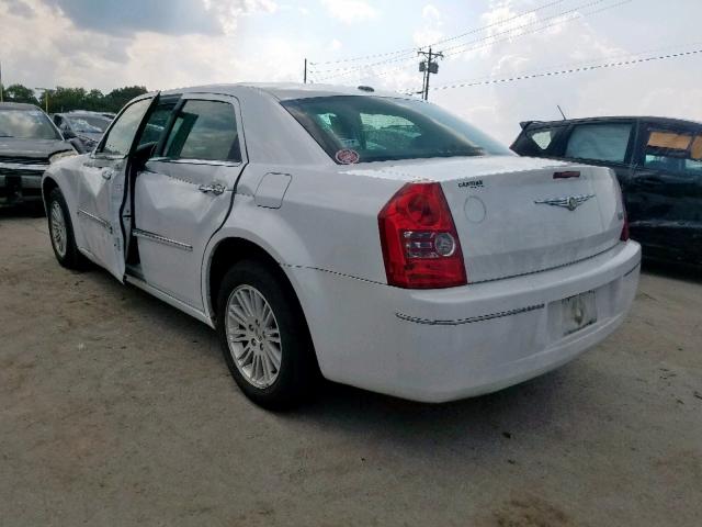 2C3CA5CV2AH325670 - 2010 CHRYSLER 300 TOURIN WHITE photo 3