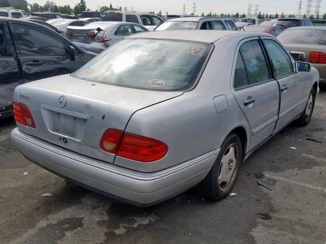 WDBJF72FXVA395642 - 1997 MERCEDES-BENZ E 420 SILVER photo 4