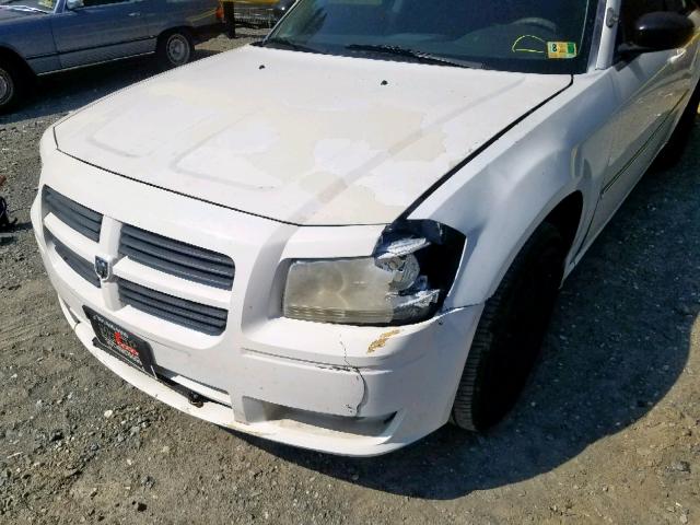 2D8GV472X8H134389 - 2008 DODGE MAGNUM WHITE photo 9