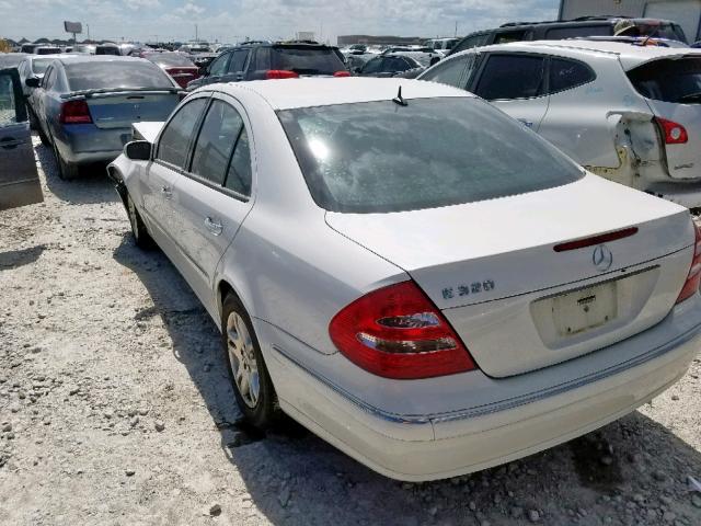 WDBUF65J13A215825 - 2003 MERCEDES-BENZ E 320 WHITE photo 3