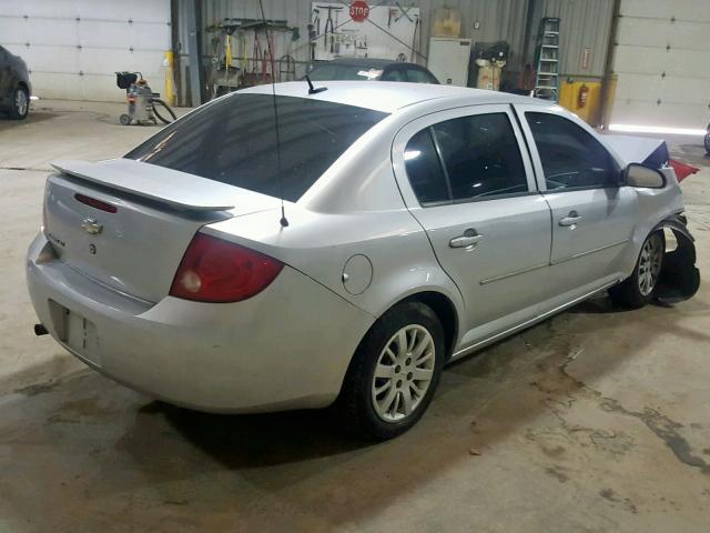 1G1AT58H497216854 - 2009 CHEVROLET COBALT LT SILVER photo 4