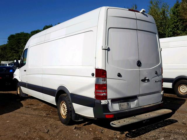 WD3PE8DB8FP133898 - 2015 MERCEDES-BENZ SPRINTER 2 WHITE photo 3