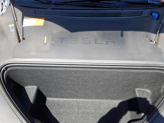 5YJSA1E25JF253579 - 2018 TESLA MODEL S أبيض صورة 7