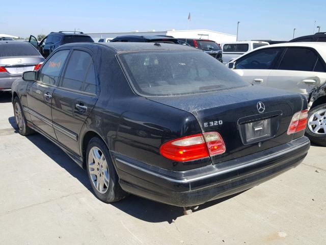 WDBJF65J61B332133 - 2001 MERCEDES-BENZ E 320 BLACK photo 3