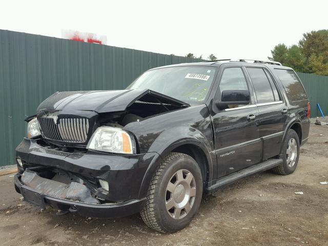 5LMFU28545LJ10249 - 2005 LINCOLN NAVIGATOR BLACK photo 2