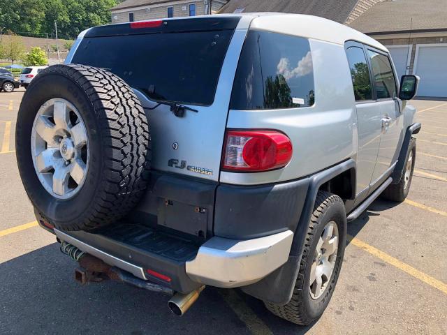 JTEBU11FX70057981 - 2007 TOYOTA FJ CRUISER SILVER photo 4