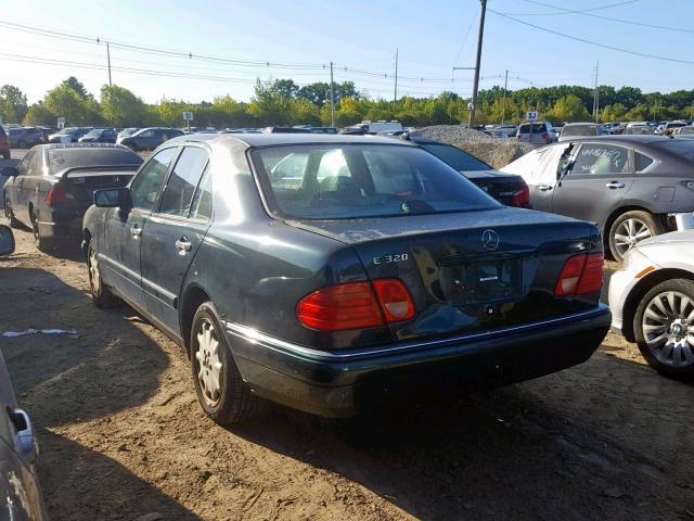 WDBJF65F7WA530552 - 1998 MERCEDES-BENZ E 320 GREEN photo 3