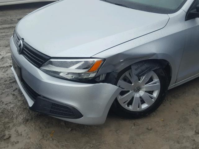 3VW2K7AJ1CM329808 - 2012 VOLKSWAGEN JETTA BASE SILVER photo 9