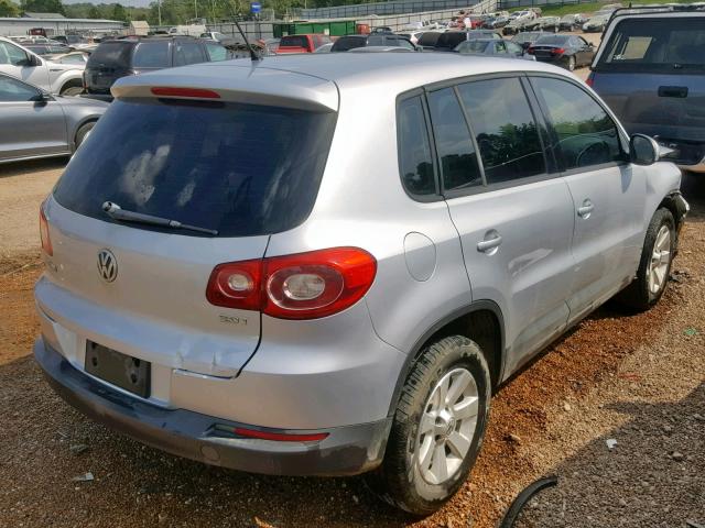 WVGAV75N79W001073 - 2009 VOLKSWAGEN TIGUAN S SILVER photo 4