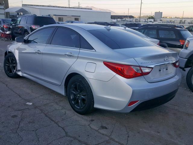 5NPEB4AC6EH848605 - 2014 HYUNDAI SONATA GLS SILVER photo 3