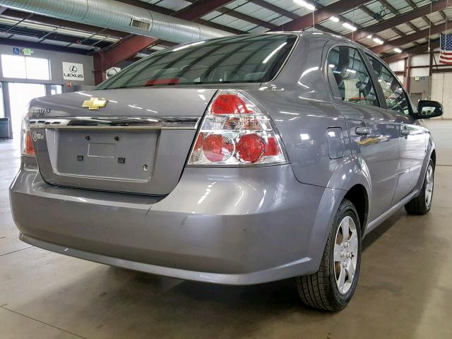 KL1TD56E79B608821 - 2009 CHEVROLET AVEO LS GRAY photo 4