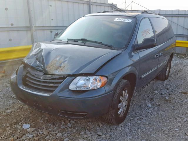 2A4GP54L36R713382 - 2006 CHRYSLER TOWN & COU GREEN photo 2