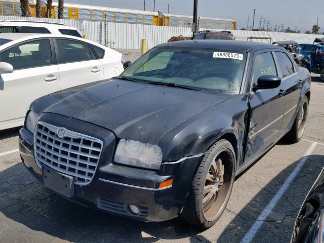 2C3KA53G36H538230 - 2006 CHRYSLER 300 TOURIN BLACK photo 2