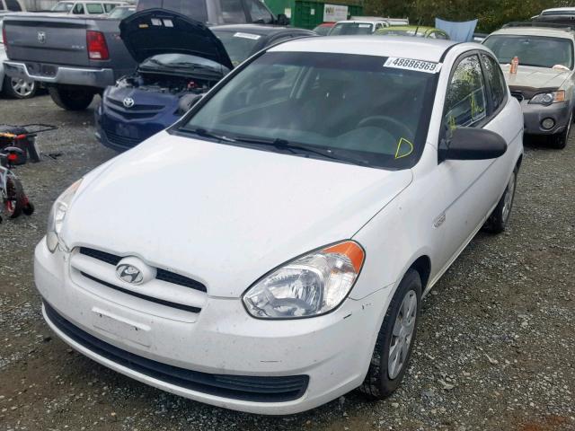 KMHCM36C77U041177 - 2007 HYUNDAI ACCENT GS WHITE photo 2