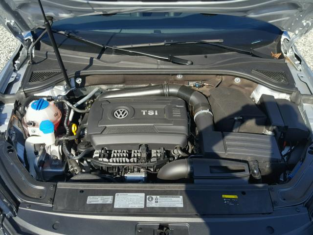 1VWDT7A35HC006104 - 2017 VOLKSWAGEN PASSAT R-L SILVER photo 7