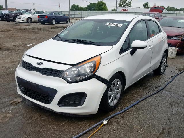 KNADM5A31E6352436 - 2014 KIA RIO LX WHITE photo 2