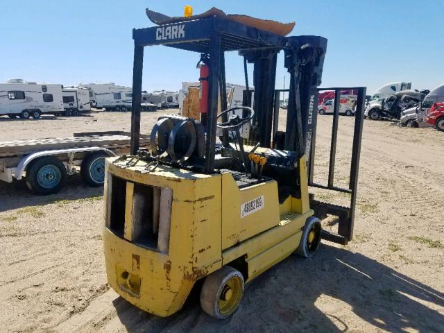 G138101896400FA - 2006 CLARK FORKLIFT FORKLIFT YELLOW photo 4