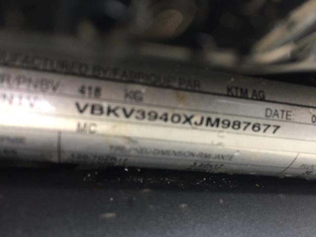 VBKV3940XJM987677 - 2018 KTM 1290 SUPER BLACK photo 9