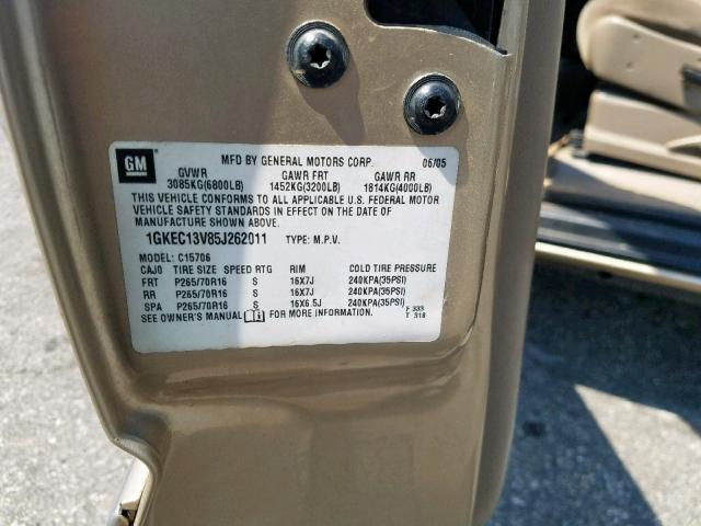 1GKEC13V85J262011 - 2005 GMC YUKON GOLD photo 10