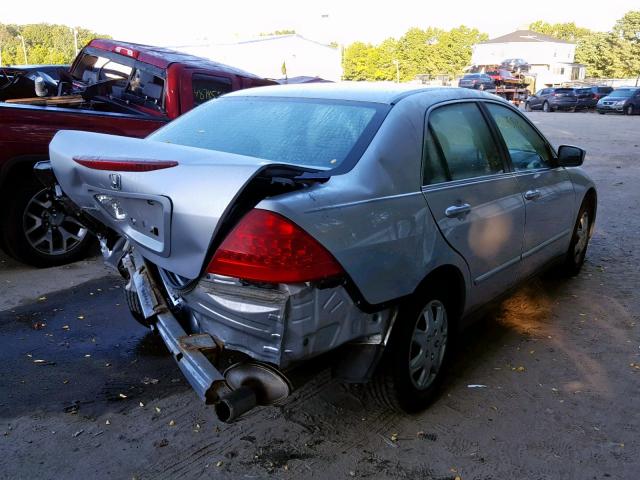 3HGCM56427G705513 - 2007 HONDA ACCORD LX GRAY photo 4