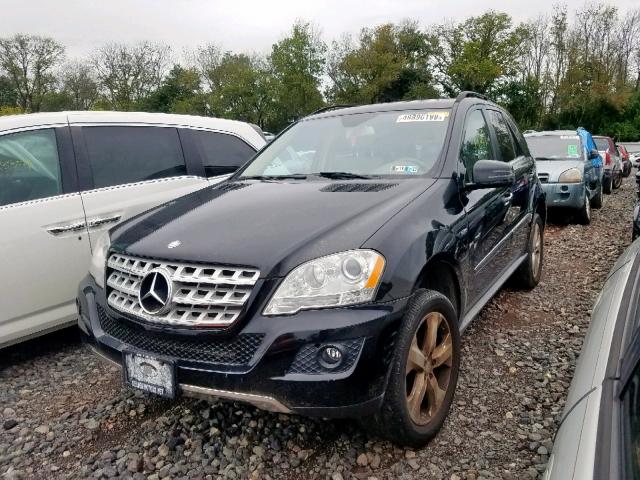 4JGBB2FB5BA748095 - 2011 MERCEDES-BENZ ML 350 BLU BLACK photo 2