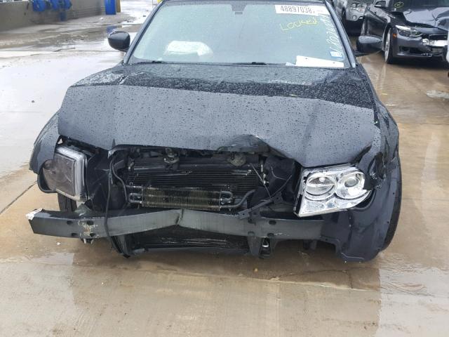 2C3LA73W26H336762 - 2006 CHRYSLER 300C SRT-8 BLACK photo 9