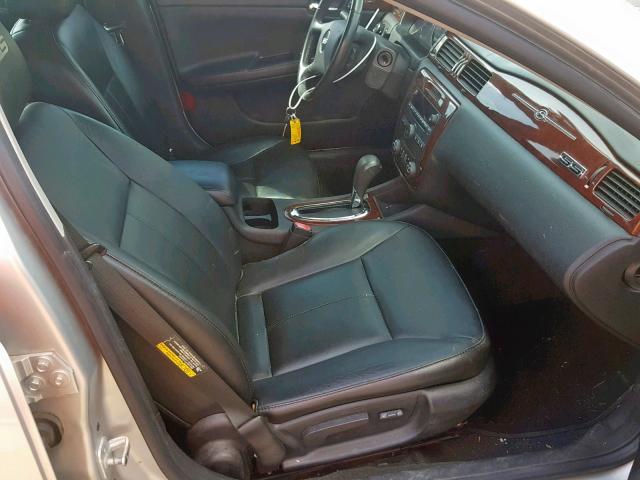 2G1WD58CX69183411 - 2006 CHEVROLET IMPALA SUP 银色 照片 5