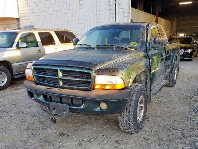 1B7GG2AN0YS635901 - 2000 DODGE DAKOTA QUA GREEN photo 2