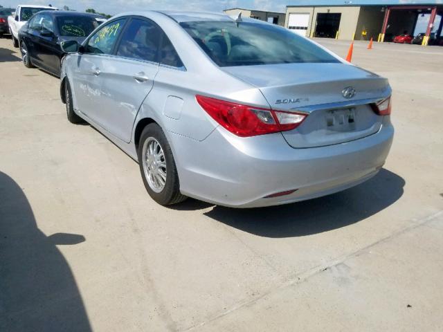 5NPEB4AC9BH294360 - 2011 HYUNDAI SONATA GLS SILVER photo 3