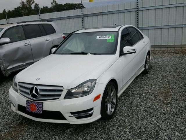 WDDGF4HB3DR297234 - 2013 MERCEDES-BENZ C 250 WHITE photo 2