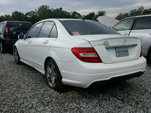 WDDGF4HB3DR297234 - 2013 MERCEDES-BENZ C 250 WHITE photo 3