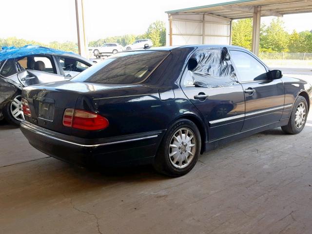 WDBJF65J7YB149012 - 2000 MERCEDES-BENZ E 320 BLACK photo 4