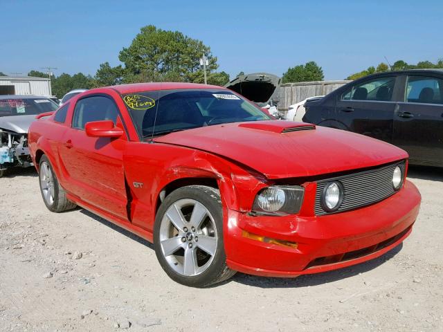 1ZVFT82H075258810 - 2007 FORD MUSTANG GT RED photo 1