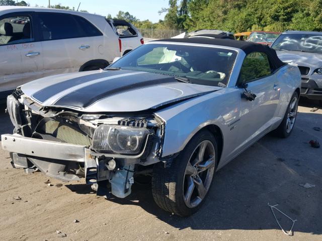 2G1FK3DJ7D9181773 - 2013 CHEVROLET CAMARO 2SS SILVER photo 2