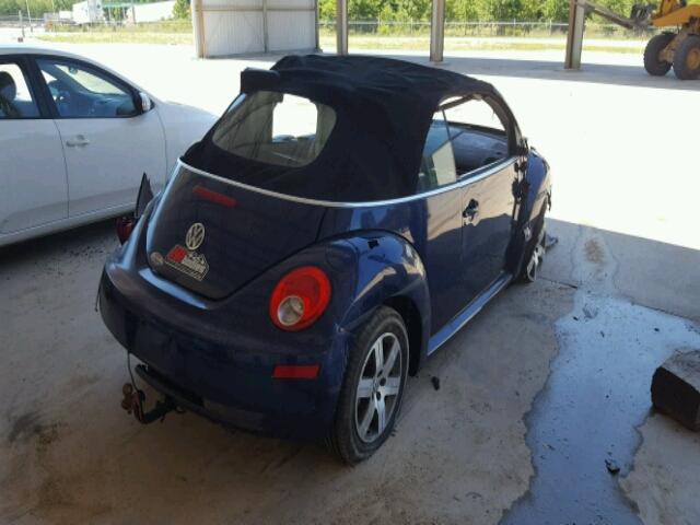 3VWPF31Y86M327199 - 2006 VOLKSWAGEN NEW BEETLE Blau Foto 4