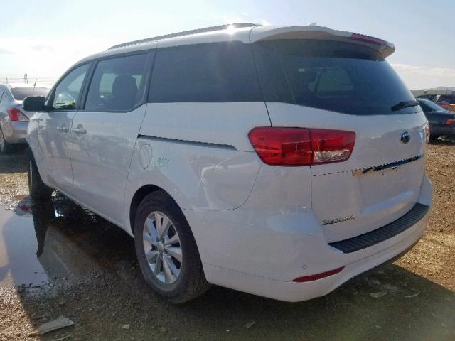 KNDMB5C13H6254565 - 2017 KIA SEDONA LX WHITE photo 3