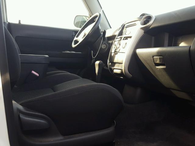 JTLKT324954029065 - 2005 TOYOTA SCION XB Ağ foto 5