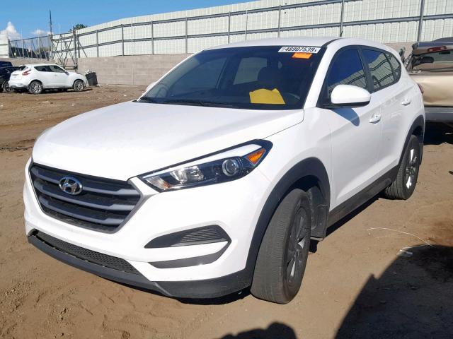 KM8J23A49JU801517 - 2018 HYUNDAI TUCSON SE WHITE photo 2