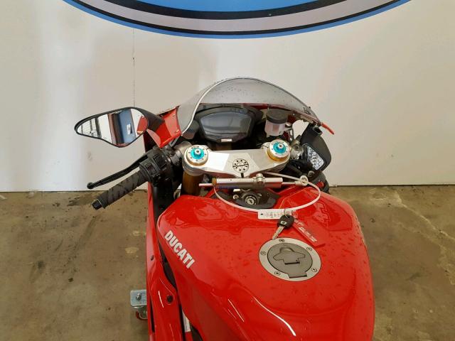 ZDM1XBLW8AB026125 - 2010 DUCATI 1198 BASE RED photo 5