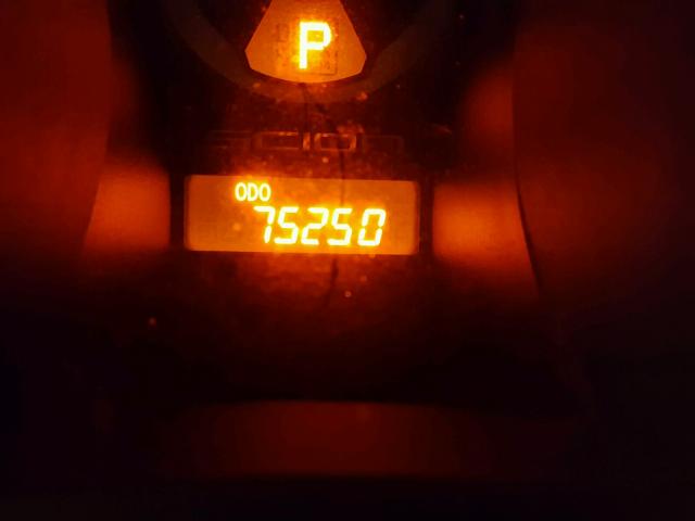 JTKJF5C79B3017530 - 2011 TOYOTA SCION TC 银色 照片 8