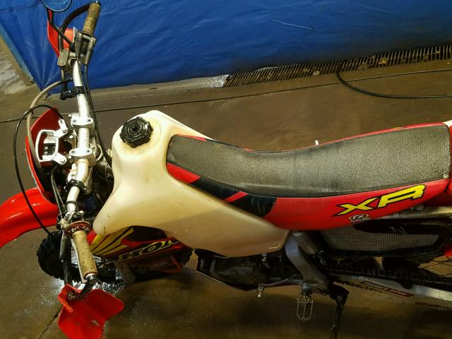 JH2RE01031K202433 - 2001 HONDA XR650 R RED photo 5