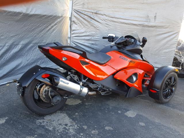 2BXJAHA18CV001017 - 2012 CAN-AM SPYDER ROA ORANGE photo 4