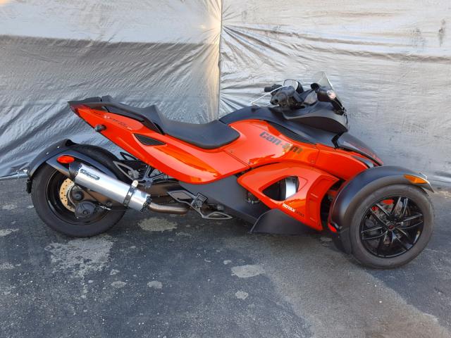 2BXJAHA18CV001017 - 2012 CAN-AM SPYDER ROA ORANGE photo 9