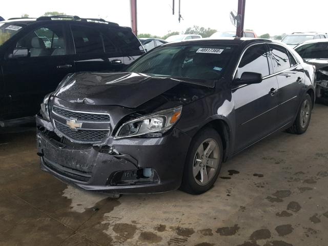 1G11B5SA3DF200173 - 2013 CHEVROLET MALIBU LS 灰色 照片 2
