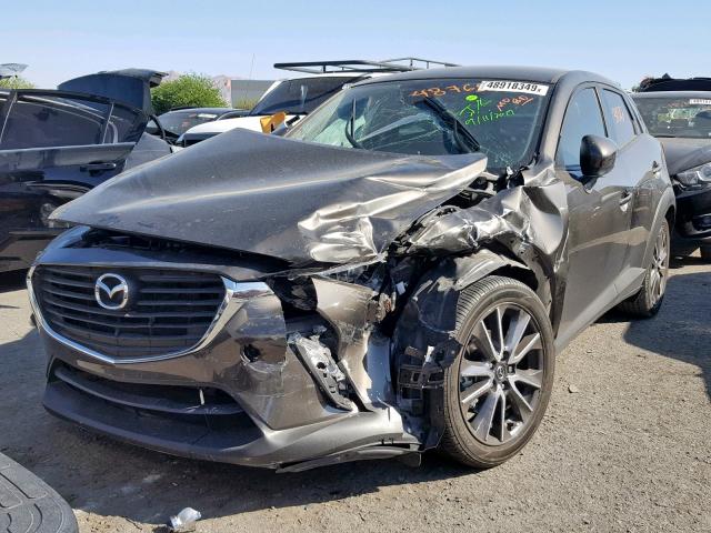 JM1DKDC7XJ0319211 - 2018 MAZDA CX-3 TOURI GRAY photo 2