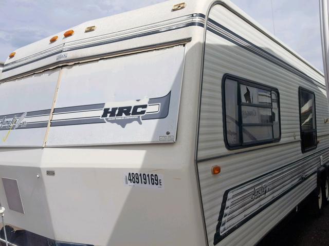 1KB181K25UW002221 - 1988 HOLI CAMPER WHITE photo 9