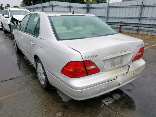 JTHBN30F920061185 - 2002 LEXUS LS 430 WHITE photo 3