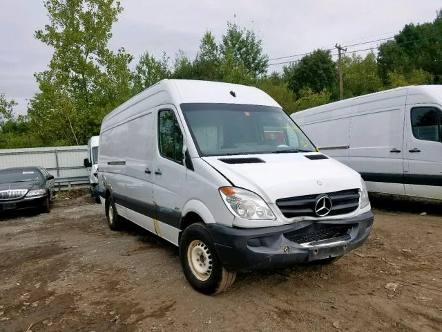 WD3PE8CB4B5576136 - 2011 MERCEDES-BENZ SPRINTER 2 WHITE photo 1