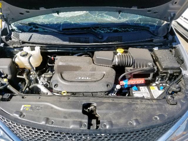 2C4RC1BG4JR110135 - 2018 CHRYSLER PACIFICA T GRAY photo 7